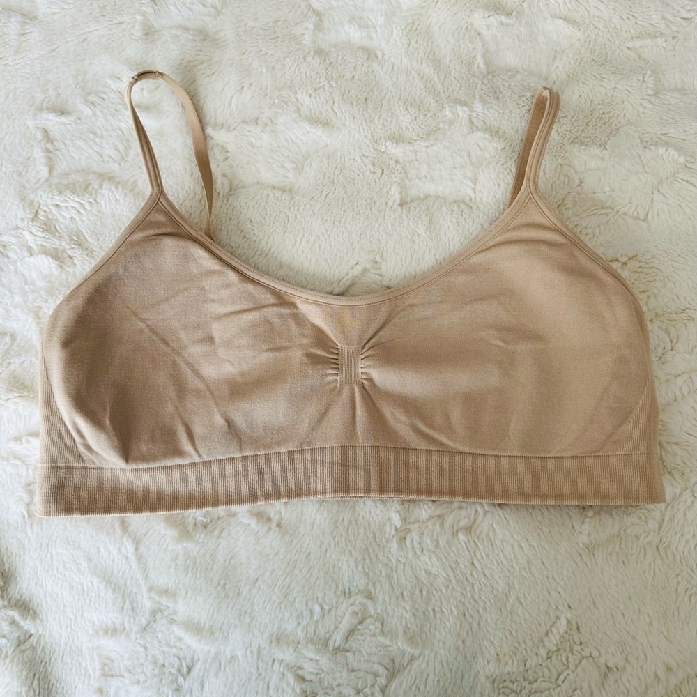 Gap, Seamless Tan Bralette with padded removable inserts. Like new condition.
